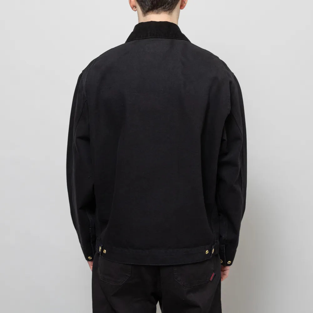 Chaqueta Carhartt WIP OG Detroit de lona negra envejecida.