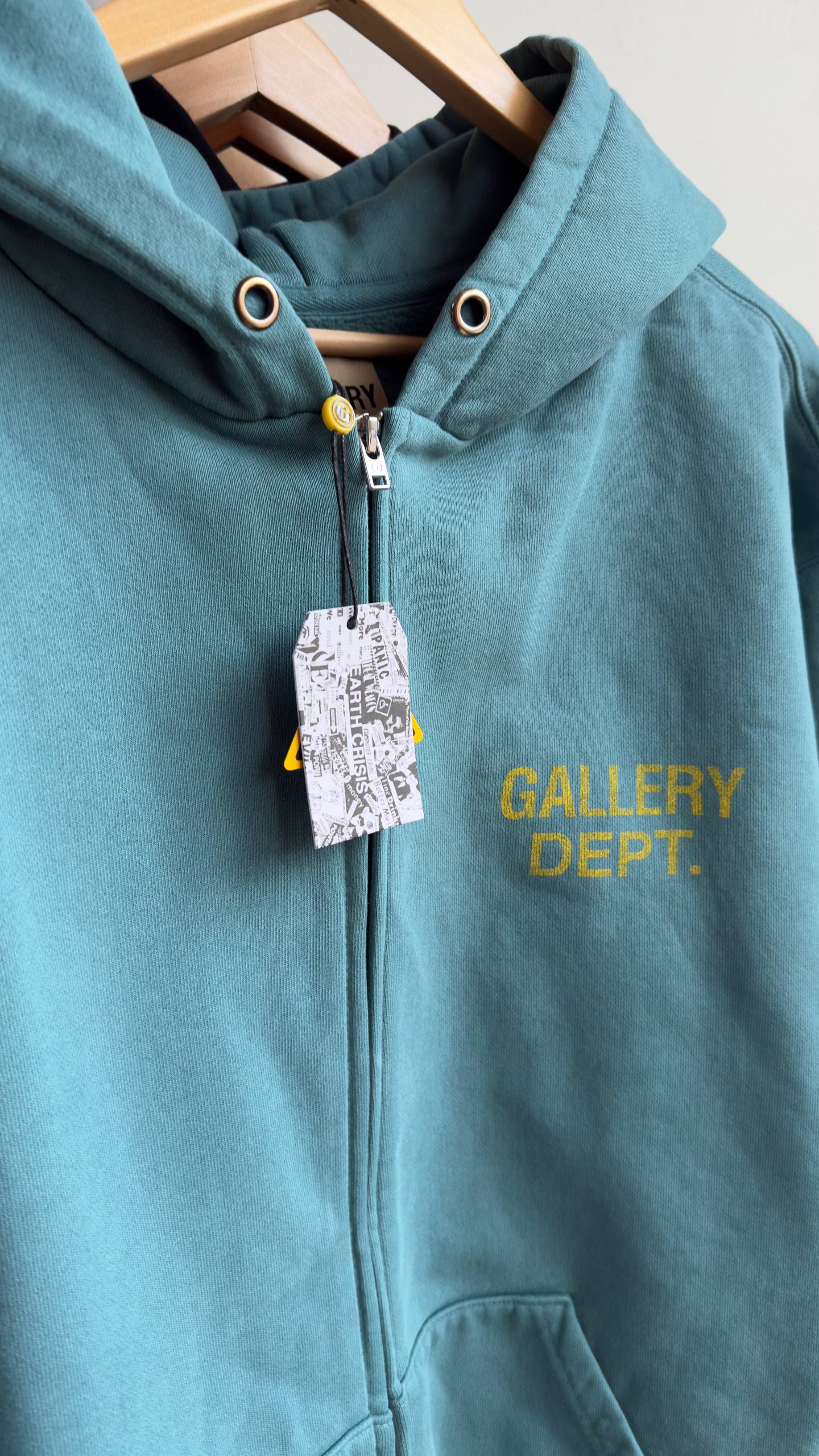 Gallery Dept., modelo "Art On Display". 